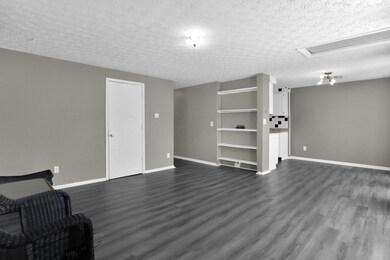 4-web-or-mls-3829-charbonnett-ct-7a