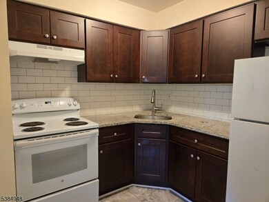 1041 Ridge St unit B 43, Phillipsburg, NJ 08865 - photo 3