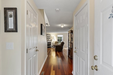 93 Chapman Place unit 93, Leominster, MA 01453 - photo 3