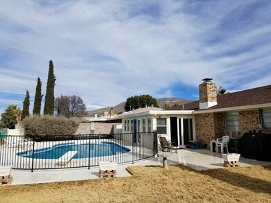 403 Zia Ave, Alamogordo, NM 88310 - photo 2