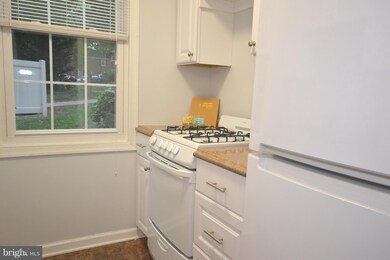 236 N Thomas St unit 2361, Arlington, VA 22203 - photo 2
