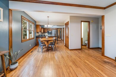 6358_Torrington_Road_04
