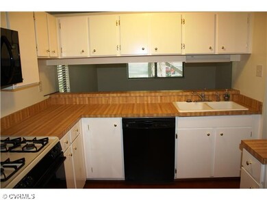 Kitchen - New Microwave and dishwasher