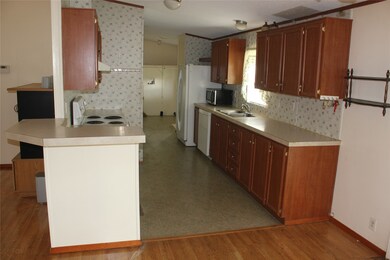 18910 Mckay Rd, Alvin, TX 77511 - photo 6