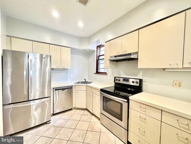 2429 18th St NW, Washington, DC 20009 - photo 3