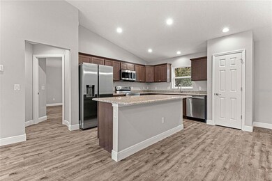 8276 SE 158th St, Summerfield, FL 34491 - photo 6