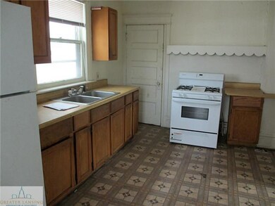 1026 W Genesee St, Lansing, MI 48915 - photo 3