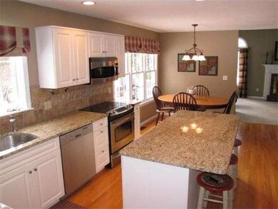 12 Darlene Dr, Southborough, MA 01772 - photo 7