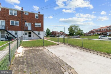 910 Palladi Dr, Halethorpe, MD 21227 - photo 4