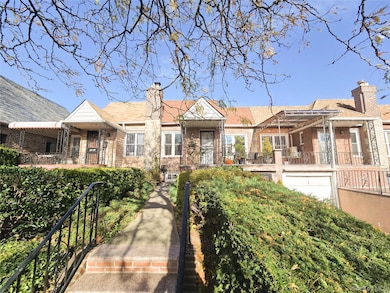 85-71 67th Ave, Flushing, NY 11374 - photo 2