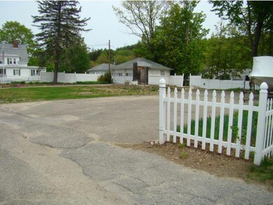 9 Pleasant St, Ashland, NH 03217 - photo 3