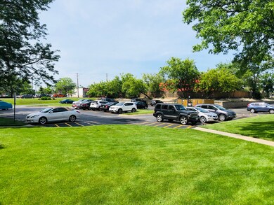 4710 Euclid Ave unit 2B, Rolling Meadows, IL 60008 - photo 5