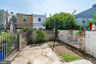 2224 Reed St, Philadelphia, PA 19146 - photo 5