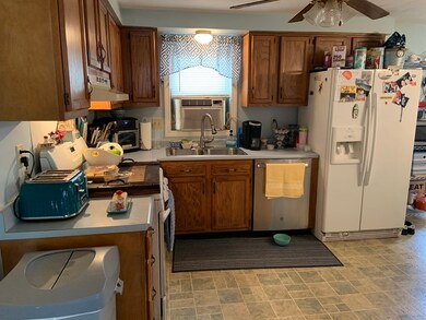 38 Saint Botolph St, Haverhill, MA 01832 - photo 4