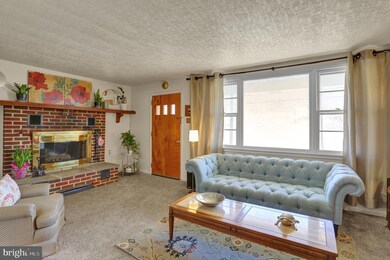 177 Gelsinger Rd, Reading, PA 19608 - photo 6