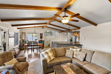 Living Room (3)