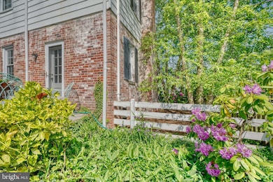 624 Round Oak Rd, Towson, MD 21204 - photo 5