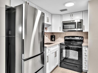 301 Sunrise Dr unit 1DW, Key Biscayne, FL 33149 - photo 6