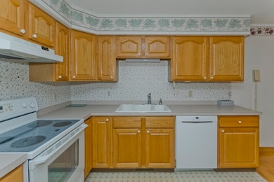 86 Beveridge Blvd, Westfield, MA 01085 - photo 5