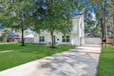 13411 Kingsride Ln, Houston, TX 77079 - photo 2