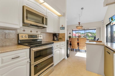 2855 Eagle Ln, West Palm Beach, FL 33409 - photo 4