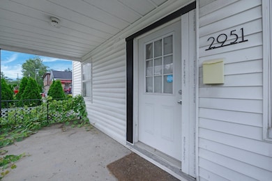 great front porch!