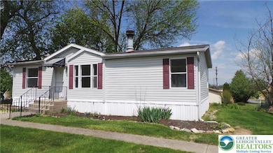 15 Canterbury Ct, Easton, PA 18040 - photo 2