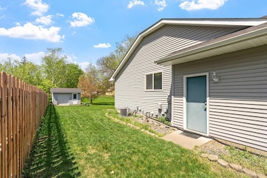 664 Pheasant Run, Winsted, MN 55395 - photo 5