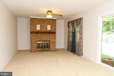 15106 Laurel Oaks Ln, Laurel, MD 20707 - photo 3