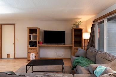 60856 Windsor Dr, Bend, OR 97702 - photo 5