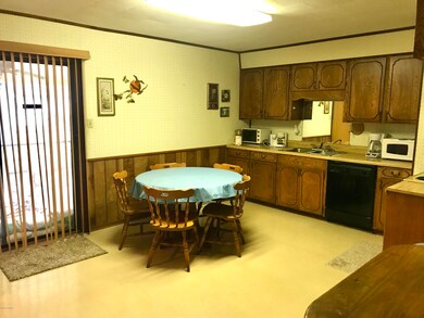 Spacious Kitchen