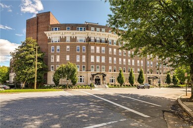 Overlooking Stuart Circle in the heart of the fan
