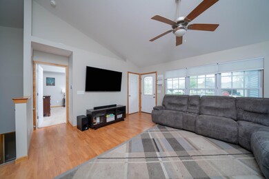 4630_Hidden_Creek_Lane_08