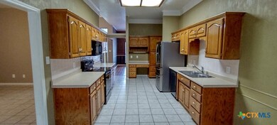 Ample kitchen