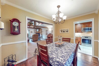 126 Ben Dr, Houston, TX 77022 - photo 6