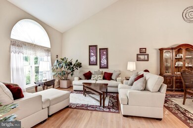 207 Teapot Ct, Reisterstown, MD 21136 - photo 3