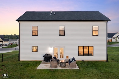 637 E Benjamin St, Ellettsville, IN 47429 - photo 3