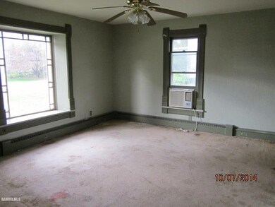 26 E 4th St, Chadwick, IL 61014 - photo 4