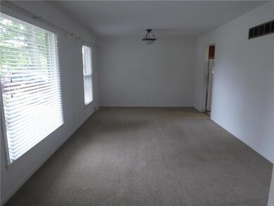 5422 Melrose Ln, Shawnee, KS 66203 - photo 3