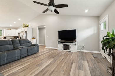 125 Vivian Ln, Carthage, TN 37030 - photo 7