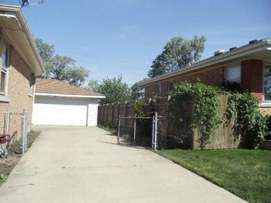 4633 Scott St, Schiller Park, IL 60176 - photo 5