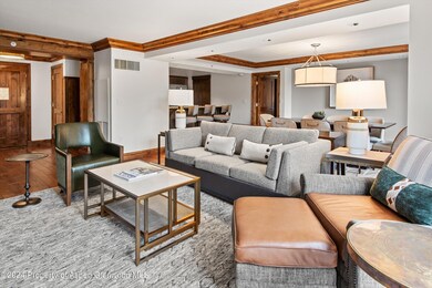 08-315eDeanB54_StRegis_24061908