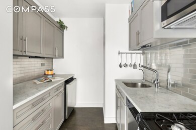196 E 75th St unit 16G, New York, NY 10021 - photo 4