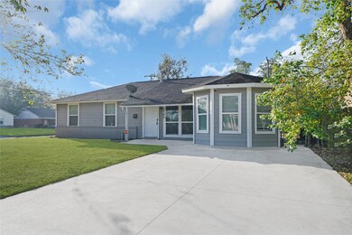 Check out this long driveway!
