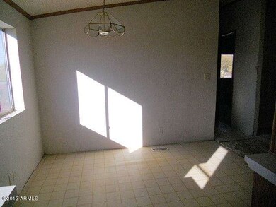 023-255523 - dining room