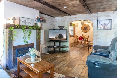 1165 S Lafayette Ave, Marshall, MO 65340 - photo 7