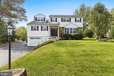 812 Joeck Dr, West Chester, PA 19382 - photo 2