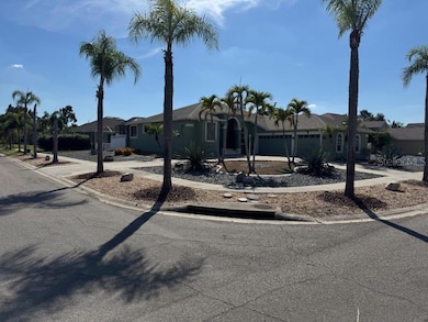 802 Bunker View Dr, Apollo Beach, FL 33572 - photo 2