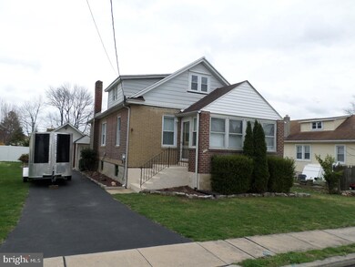 232 Gorsuch St, Folsom, PA 19033 - photo 2