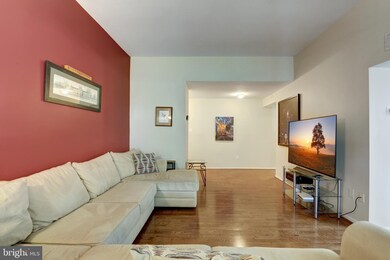 1646 Parkcrest Cir unit 300, Reston, VA 20190 - photo 4